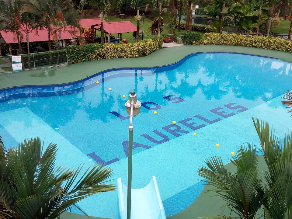 Los Laureles gallery