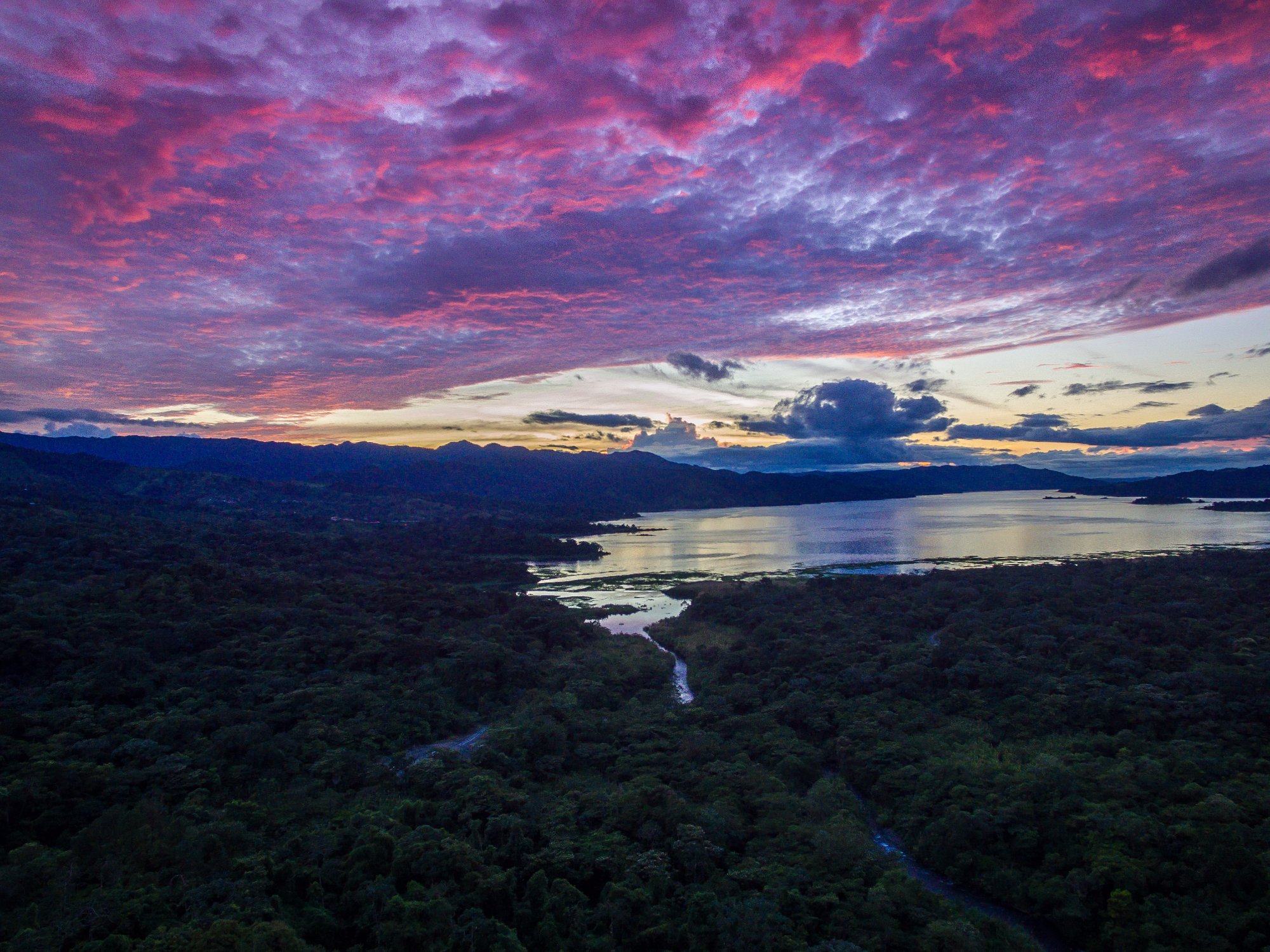 La Fortuna Waterfalls and Trails: Explore Nature’s Hidden Gems